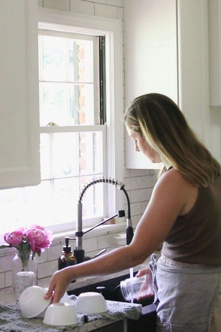 How To Be More Disciplined and Consistent as a Mom